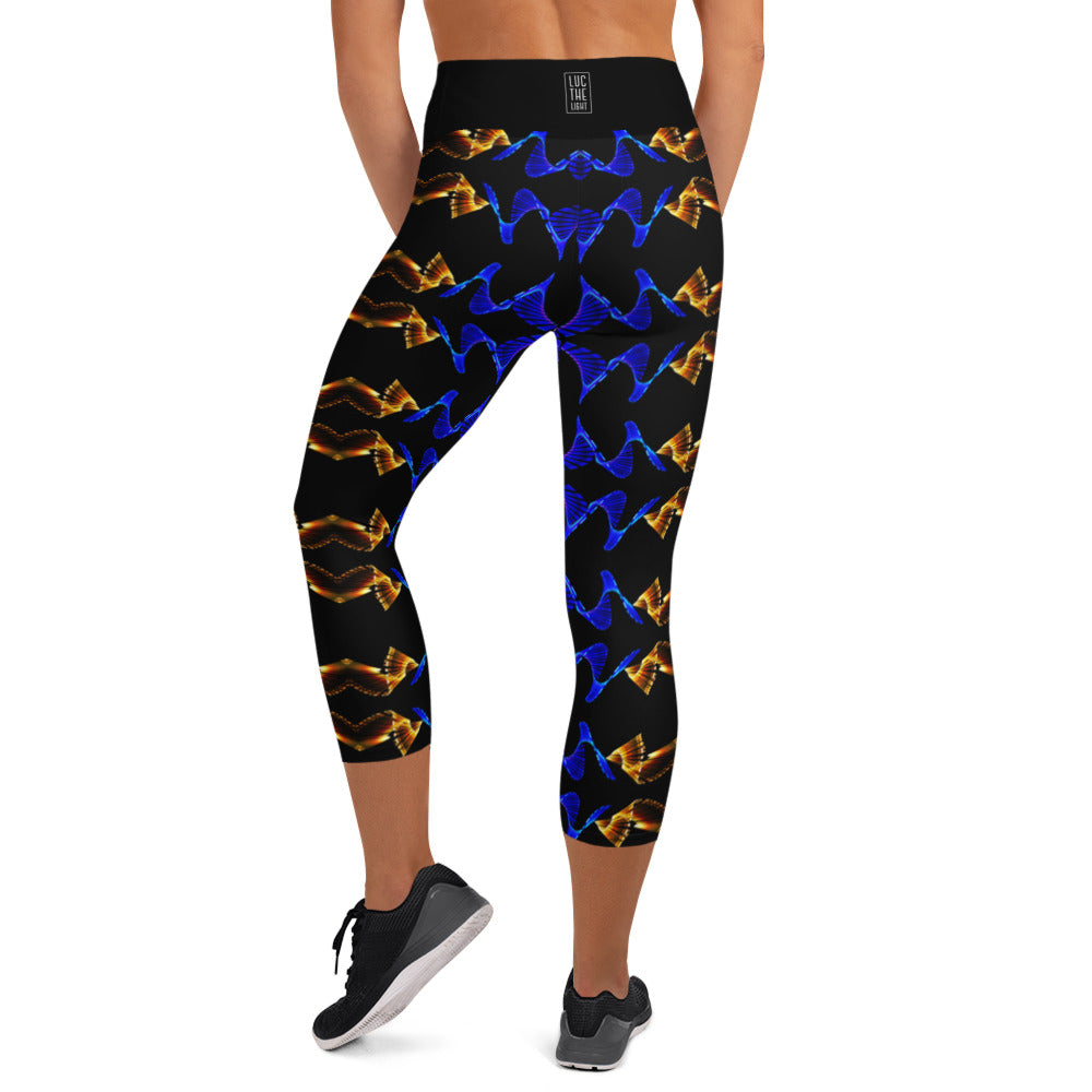Snake Waves Yoga Capri Leggings