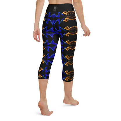 Snake Waves Yoga Capri Leggings